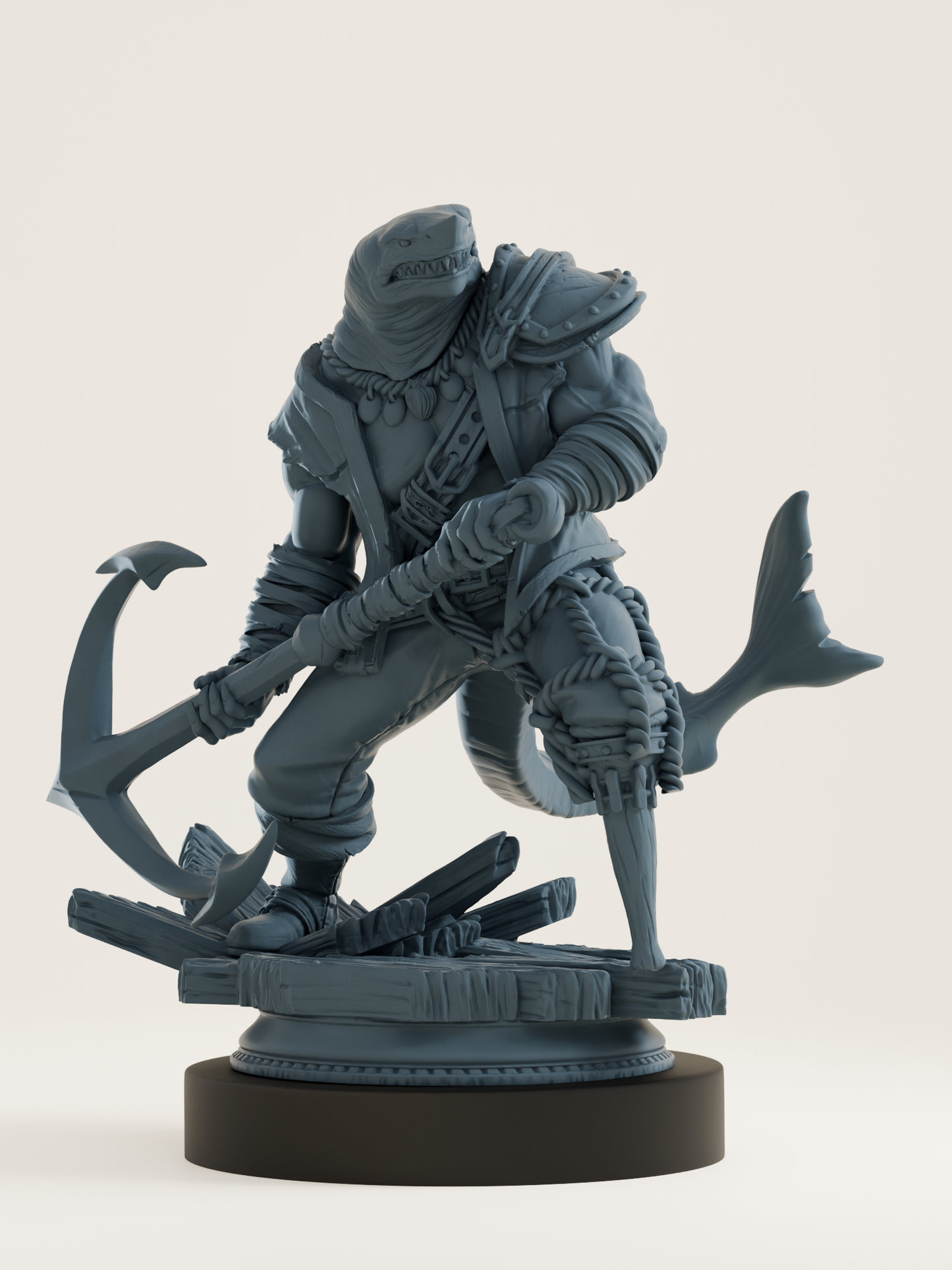 Figurine de requin humanoïde musclé, debout sur un socle marin, avec une posture menaçante. Son visage est celui d’un requin avec des dents acérées et un regard vide. Idéal pour jeux de rôle, miniature à peindre.