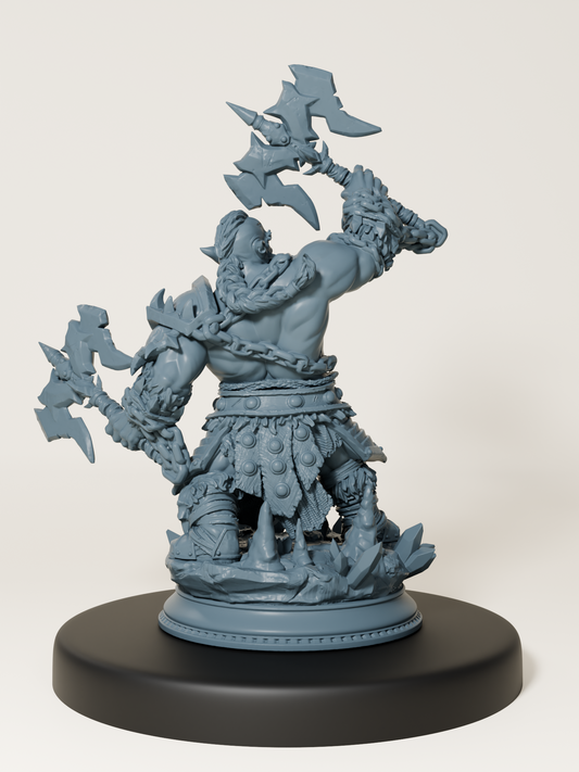 Figurine de barbare nain musclé brandissant deux haches, avec des crânes à la ceinture et un socle en cristaux.
