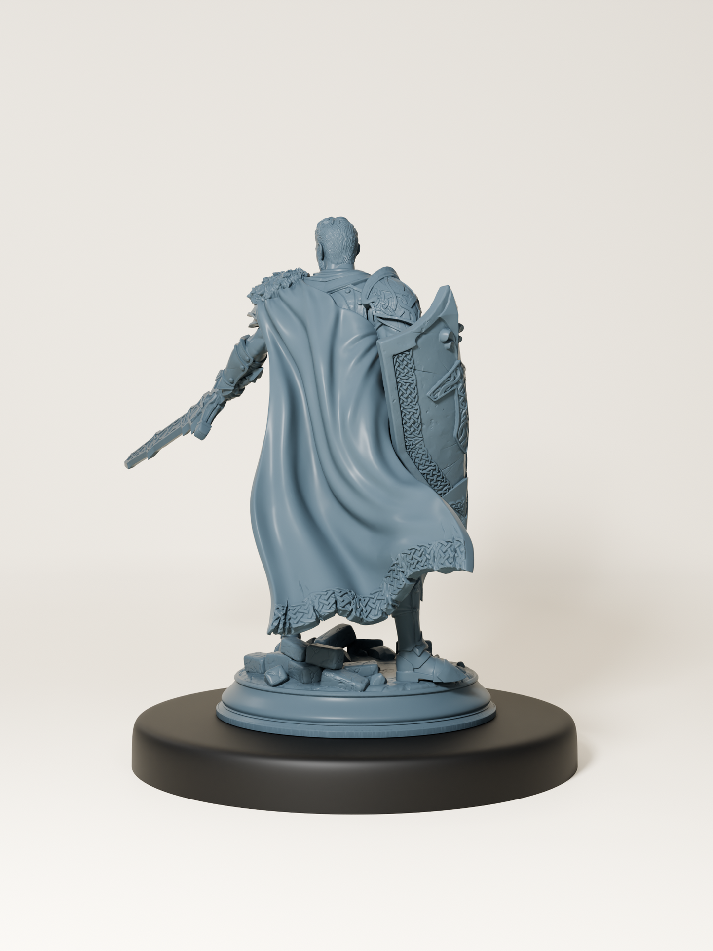 Figurine de paladin en armure avec cape, épée et bouclier, miniature fantasy à peindre pour jeu de rôle.
