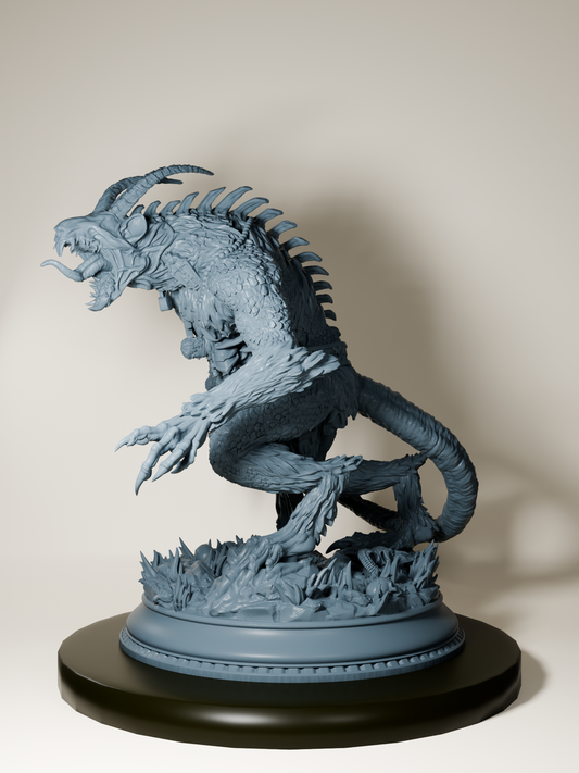 Figurine détaillée d'une bête eldritch des profondeurs, avec un design monstrueux inspiré des créatures lovecraftiennes, parfaite pour le jeu de rôle et la peinture de figurines.
