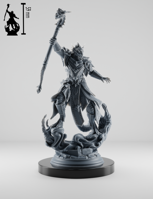 Figurine Dragonkin sorcier avec armure écailleuse, bâton dragon et effet eau, sur socle avec volutes aquatiques