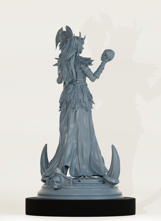 Humaine prêtresse de la mort