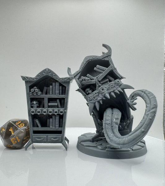 Figurine miniature de mimic bibliothèque 