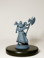 Figurine 32 mm d’un inquisiteur humain brandissant une hallebarde, parfait pour jeux de rôle et wargames fantasy.